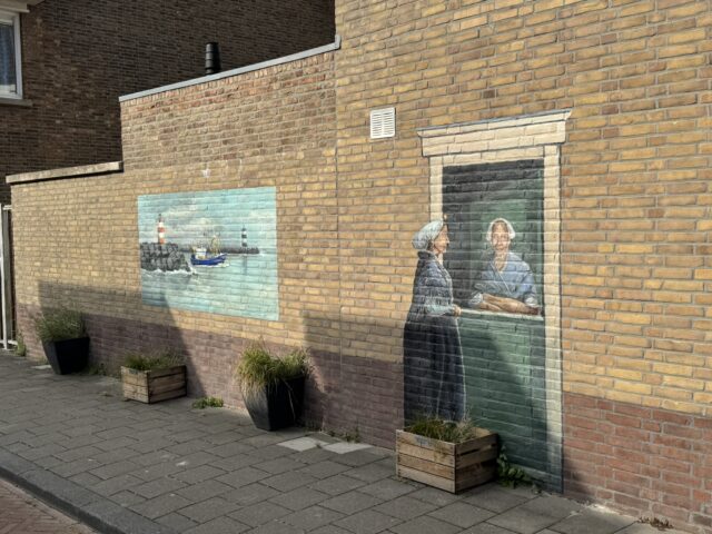 Adriaan Coenenstraat – Eerbetoon aan het vissersverleden